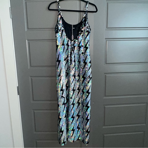 Any Old Iron iridescent sequin lightning bolt gown - Picture 3 of 16